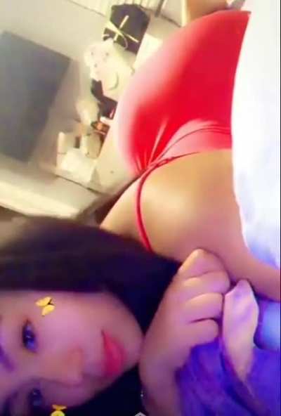 🍑🤳🏻&hearts;️