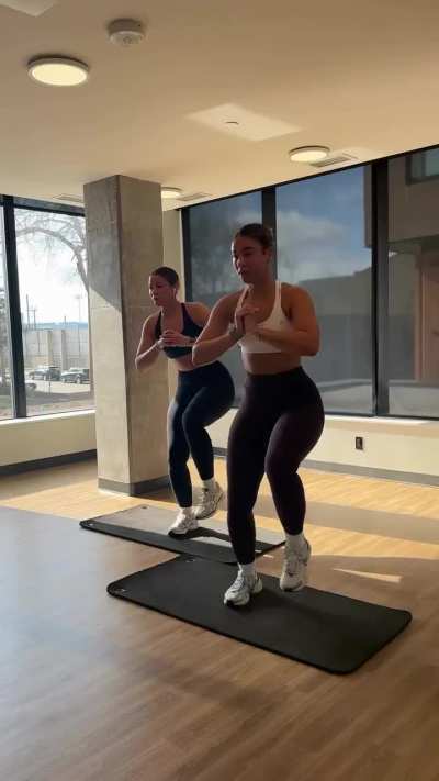 Learmann Twins 👯&zwj;♀️ (@lexielearmann) (@analearmann)