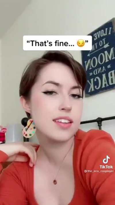 Remember the cosplayer who gave many of us bisexual panic? She&rsquo;s ba~ack! 💖💜💙