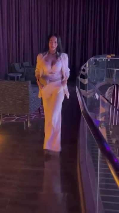 Ina Raymundo