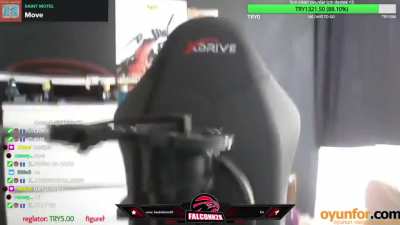 Twitch'te yayın yaparken depreme yakılanan yayıncı