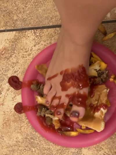 Who&rsquo;s ready to eat? 😋💕💦