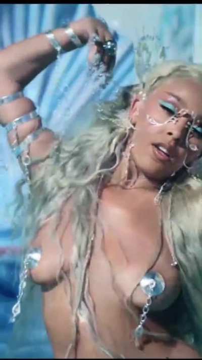 Del Mar Doja Tits Slo-Mo/Mobile