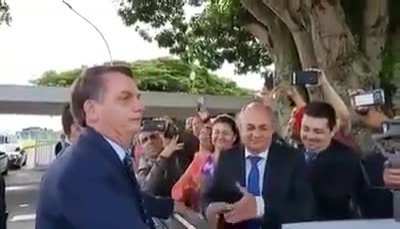 Era isso que a nação precisava ouvir! Segundo informações ja estamos em primeiro colocado no rank de IDH e ano que vem todo brasileiro vai poder ir a lua.