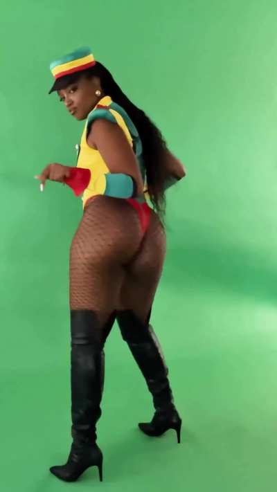 Iza