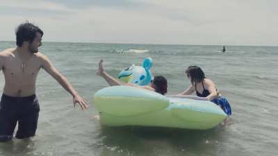 Beach day ☀️ no audio but it&rsquo;s in super HD 