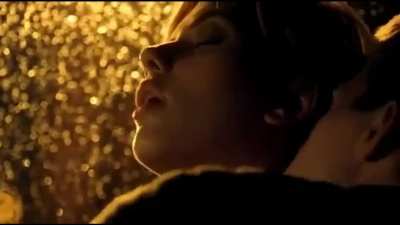 Scarlett Johansson in "Love Song for Bobby Long"