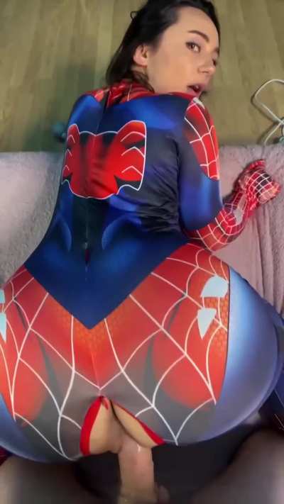 Shoot your webs into me 😈❤️
