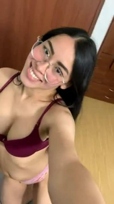I&rsquo;m only 19, but I would fuck every older guy on here