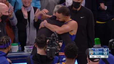[Highlight] The Garden celebrates Steph's record breaking three!