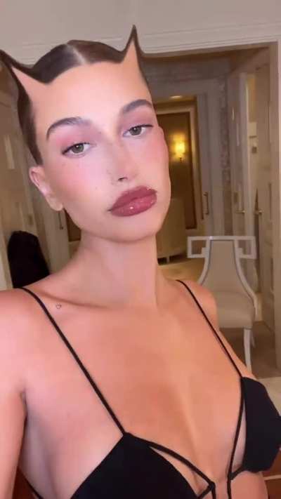 Glossy beauty