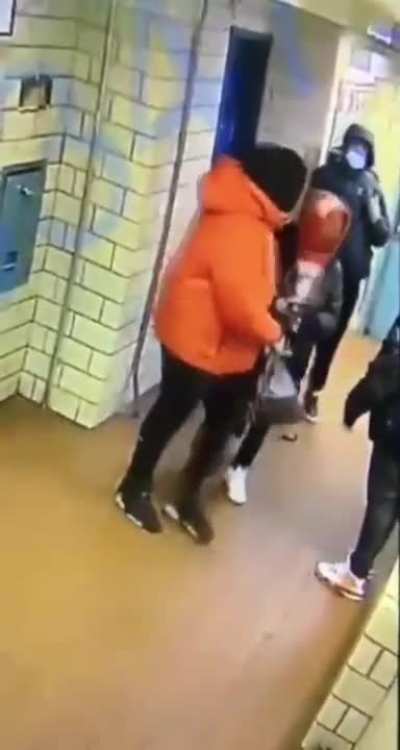 White boy don&rsquo;t mess around with his bag
