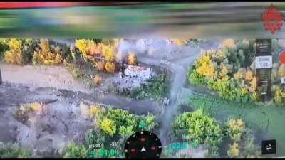 An episode of evacuation of a wounded comrade from complete encirclement in the Pokrovske direction (Donetsk region) using an armored personnel carrier M 113
Video from the soldiers of the Ukrainian 14th Brigade of the "Chervona Kalyna" operational purpos
