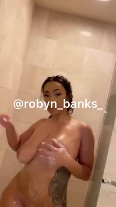 Robyn B@nks - DaBoomBoomRoom