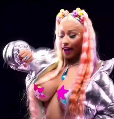 Nicki Minaj full titty clips compilation from the "Trollz" music video. Enjoy