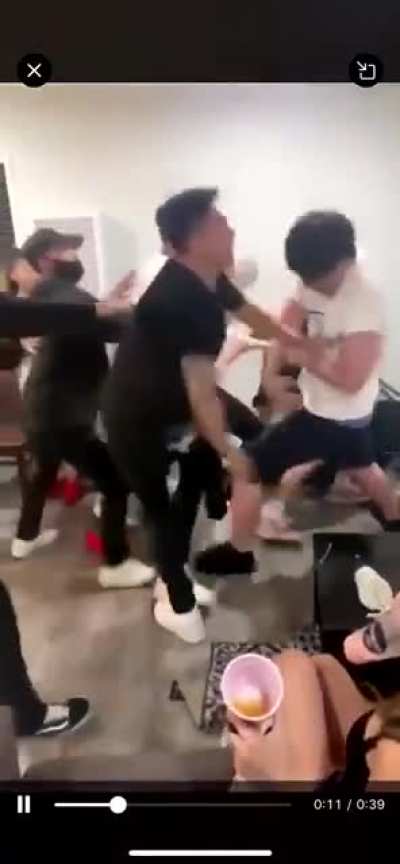 88rising mosh pit