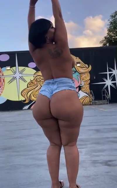 Walkaway Queen