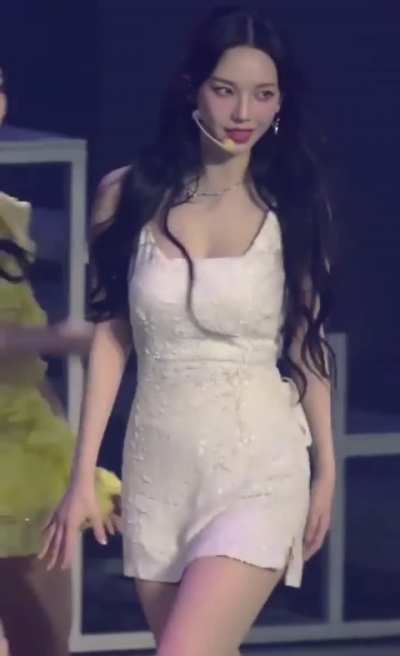 Karina 🥵