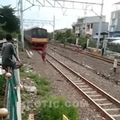 Never play near a train,kids (reposted bc title)