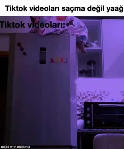 Bu vidoyu g&ouml;r&uuml;nce istemsizce g&uuml;len tek ben miyim
