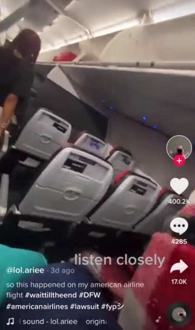 Экипаж American Airlines прикрепил женщину к ее сиденью, чтобы она не пыталась открыть дверь самолета во время полета.