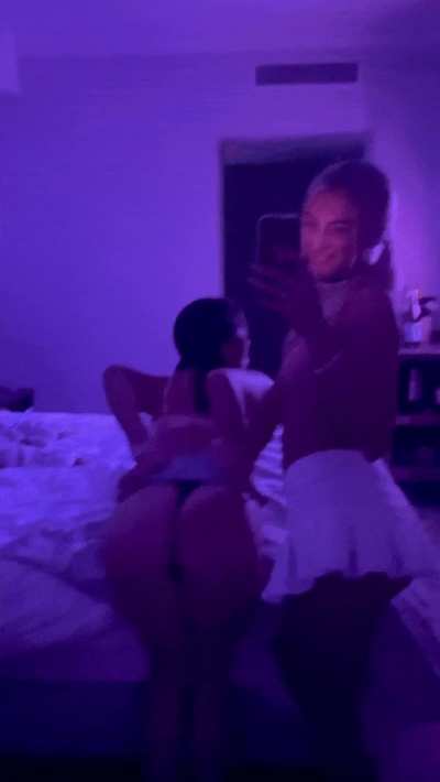 cum and spank me