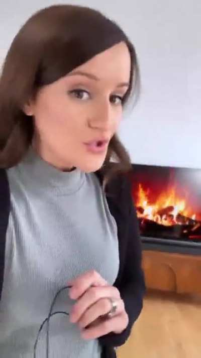 Looks so sexy here