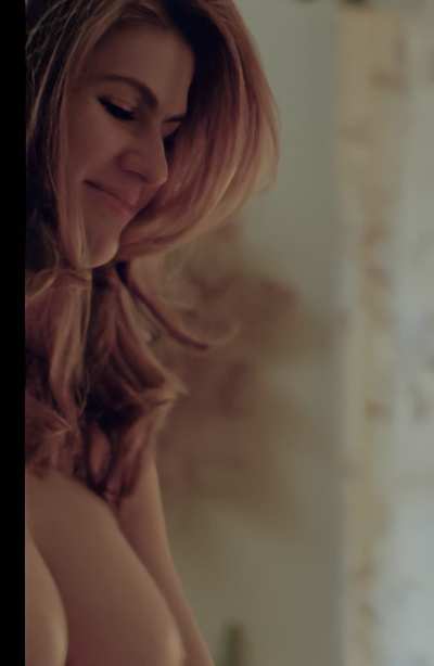 Alexandra Daddario- True Detective S1:E02 "Enhanced"
