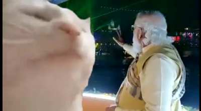Maulana Gobhi CAUGHT VIBING