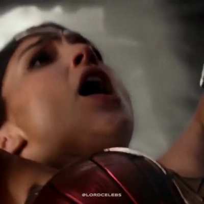 Gal Gadot&rsquo;s reaction when you slip into the wrong hole
