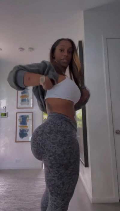 She&rsquo;s so thick 