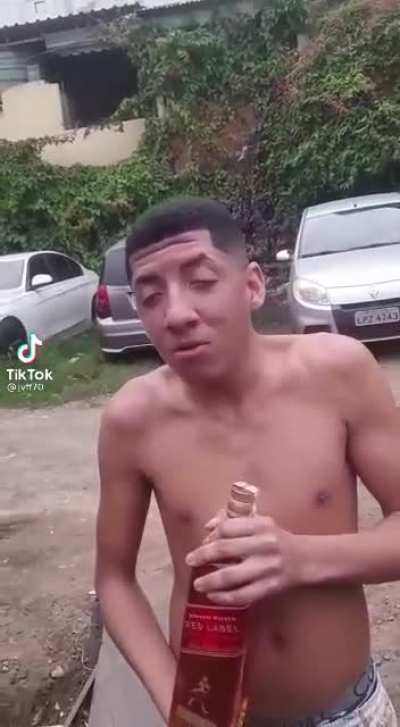 Veja esse v&iacute;deo no s&aacute;bado, apenas no s&aacute;bado, sem exce&ccedil;&atilde;o, cuidado, se n assistir no s&aacute;bado... T&aacute; avisado.