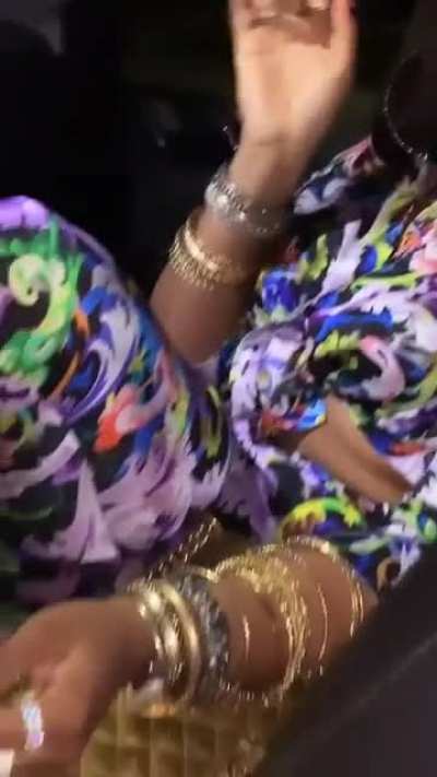 👑👑👑