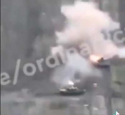 Hello. Fuck you. Bye! A Ukrainian Tank destroys a russian tank point blank.