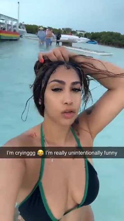 Queen Naija 🔥