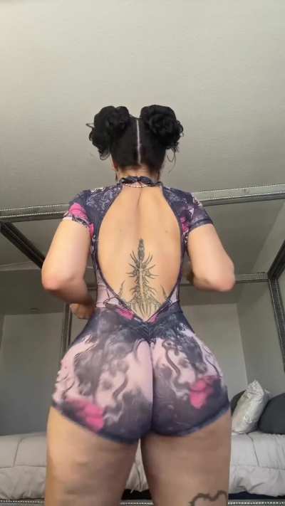 Latina Baddie