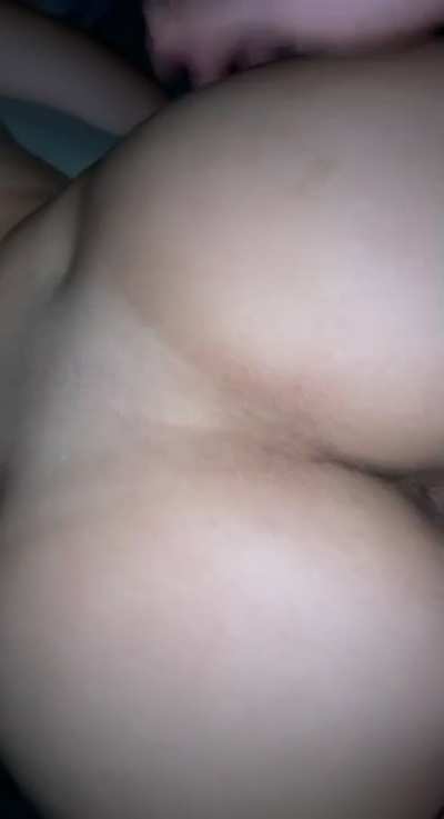 Who wants a closeup of my lips gripping?