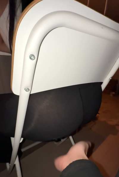 Now I know why the boys love these chairs in the dorm lounge&hellip;.