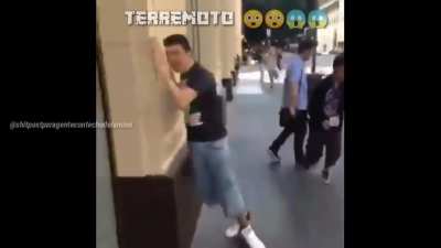 TERREMOTO😧😨