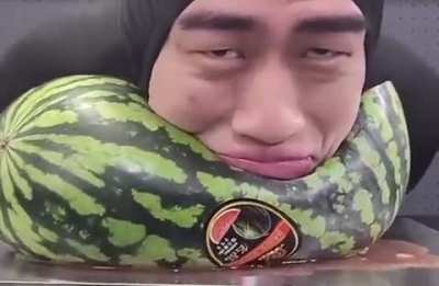 MFW: Silently crushing one of my Captors skull with my 3rd personality&rsquo;s overwhelming strength. The rest will soon follow&hellip;(They didn&rsquo;t know I wanted to be kidnapped)