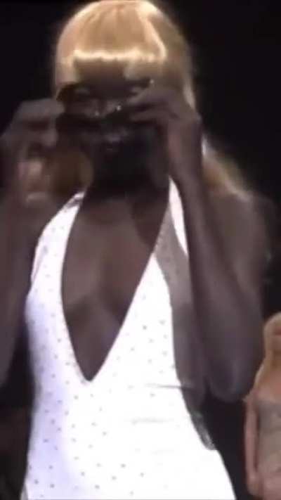 Positive public freakout! In 1998, model Alek Wek threw the blonde wig she was wearing in protest against racism in the fashion industry. Years later, she said it was spontaneous.