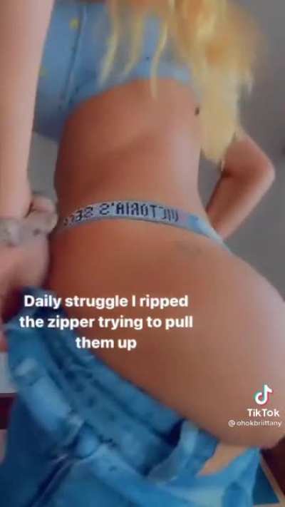*spongebobs ripped pants song plays*