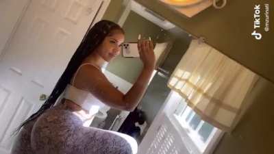 Holy shit 🤤