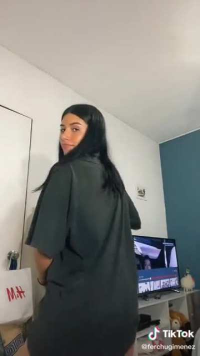 Love the way she moves