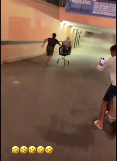 man, beer and shopping carts is still a bad combination, next week it will work, I'm sure.