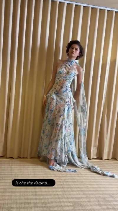 Zendaya dress fitting (Jimmy Kimmel Live)