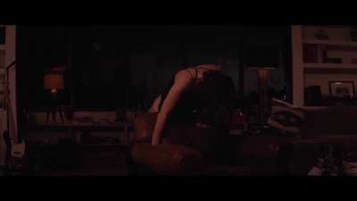 Mary Elizabeth Winstead in All About Nina