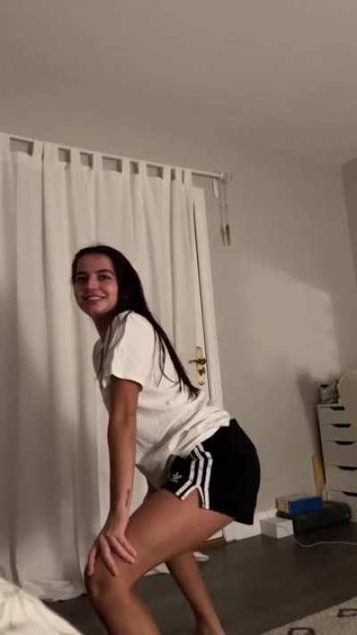 Bela being Bela