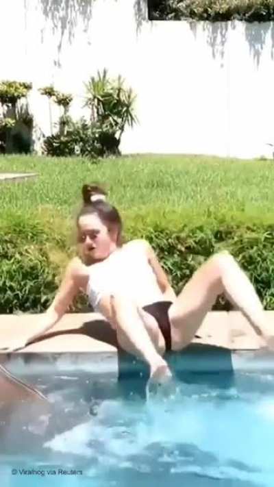 HMC, while I get on my lounge on the very edge of the pool