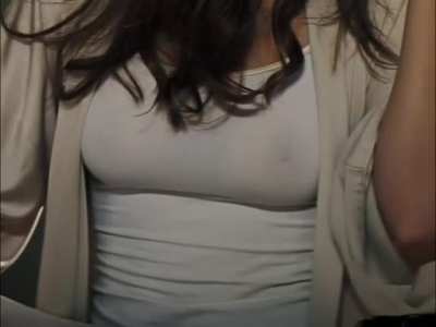 Kate Mara teasing her amazing boobs in Shooter